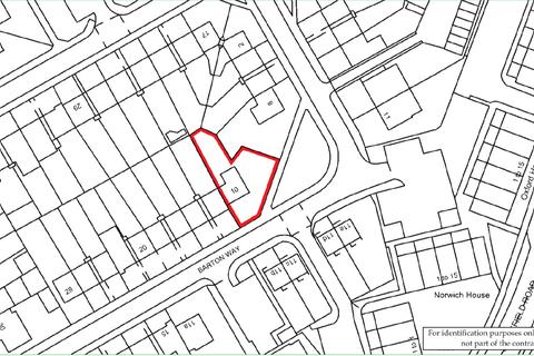 10 Barton Way, Borehamwood, WD6 1PH