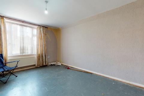 10 Barton Way, Borehamwood, WD6 1PH