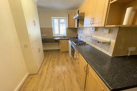 89 Monarch Parade, Mitcham, CR4 3HB