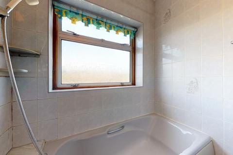27 Trafalgar Road, Rainham, RM13 8AR