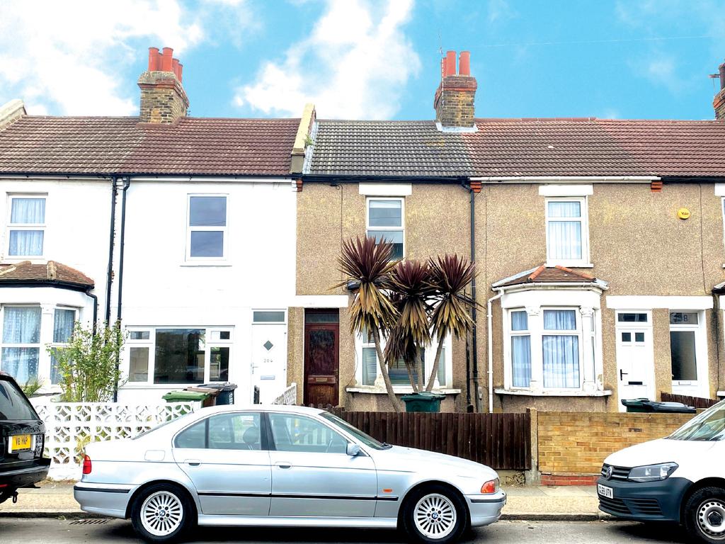 202 St Vincents Road, Dartford, Kent 3 bed terraced house £110,000