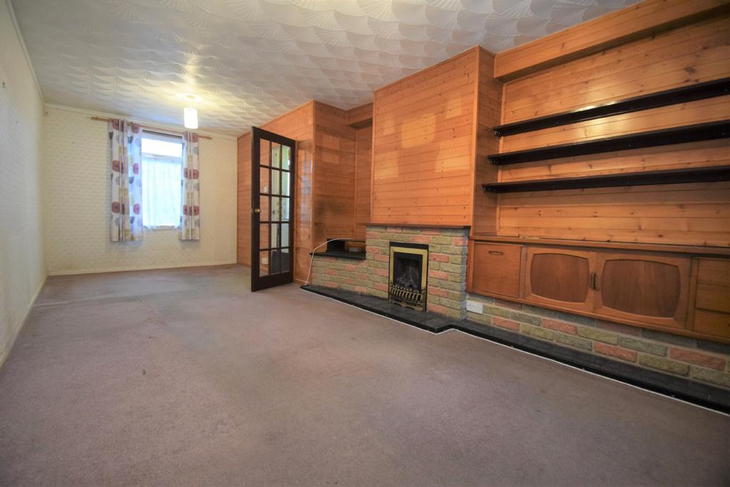 4 Clyde Road, Brockworth, Gloucester 3 bed terraced house £50,000