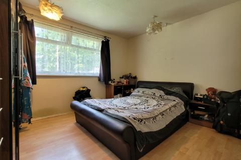3 bedroom semi-detached house for sale - 151 Beech Avenue, Pinehurst, Swindon