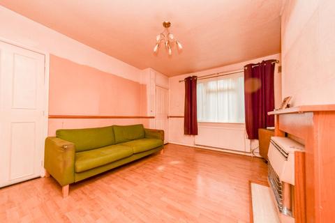 11 Flanshaw Grove, Wakefield, WF2 9LH