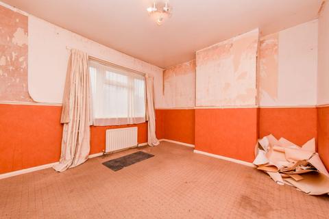 11 Flanshaw Grove, Wakefield, WF2 9LH