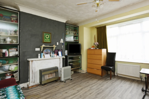 4 bedroom maisonette for sale - Stanley Gardens, Willesden Green, London, Greater London, NW2 4QJ