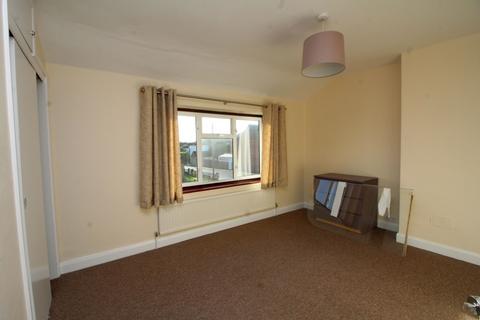 4 bedroom end of terrace house to rent, Bond Street Englefield Green, Surrey, TW20 0PX