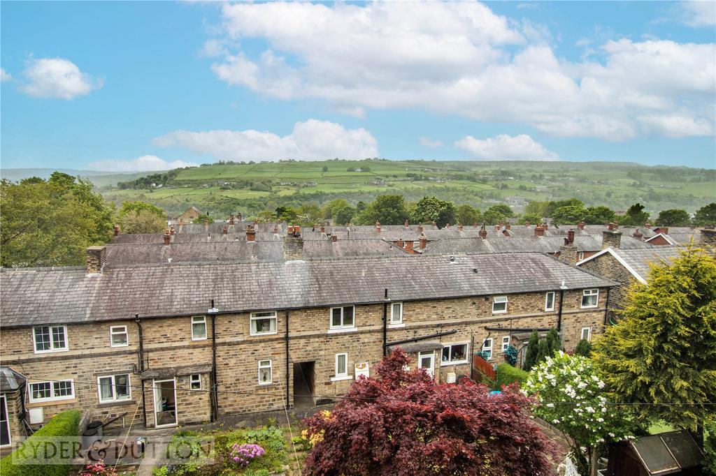 Burnley Road, SOWERBY BRIDGE, West Yorkshire, HX6 3 bed terraced house