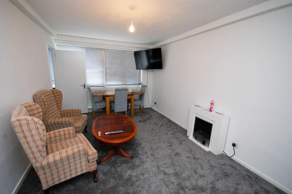 Haydon Close, Red House Farm, Gosforth 1 bed apartment £35,000