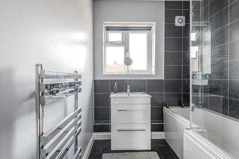14 The Knole, London, SE9 3DR