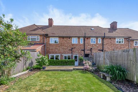 14 The Knole, London, SE9 3DR