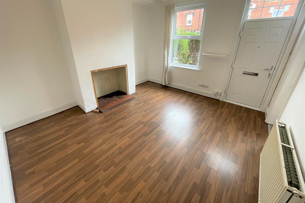 Methley Terrace, Chapel Allerton... 3 bed terraced house £1,000 pcm