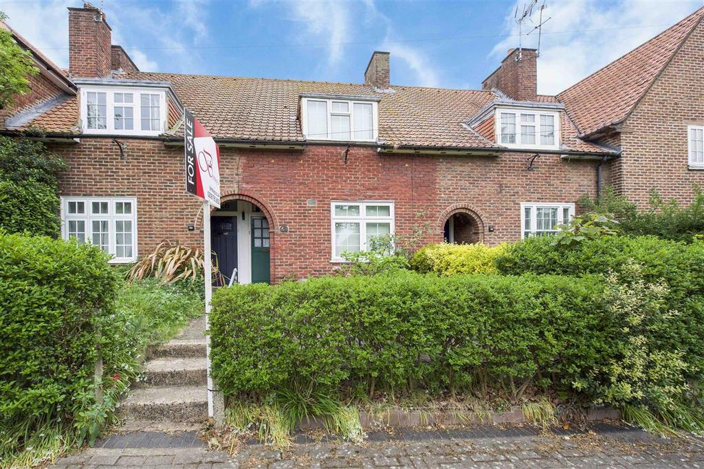 Dover House Road, Putney 2 bed terraced house - £550,000