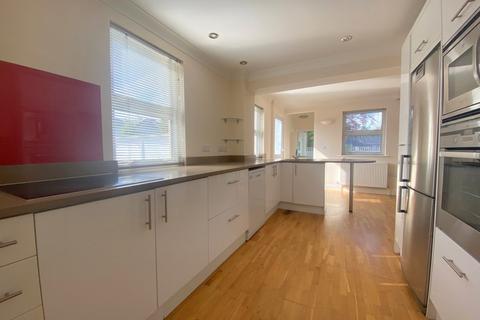 3 bedroom semi-detached house to rent, Lansdowne Square, Tunbridge Wells