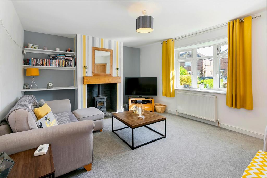 33 Westfield Road, Market Weighton... 3 bed semidetached house £220,000