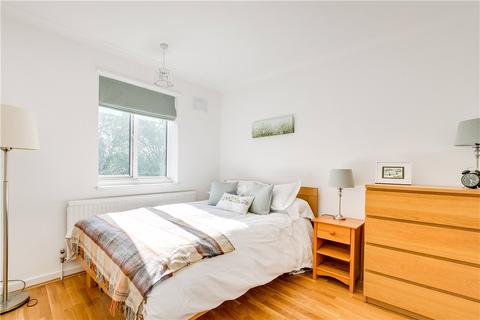 3 bedroom flat to rent, Philbeach Gardens, London, SW5