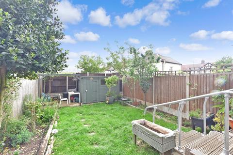 123 Cherrydown Avenue, London, E4 8DX
