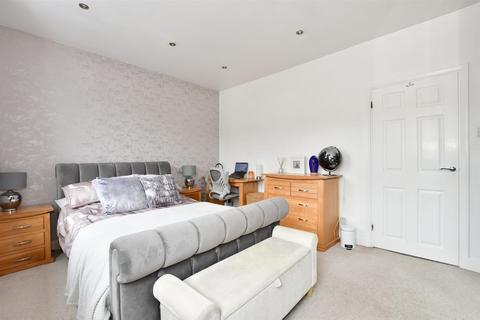 41 Lower Road, Kenley, CR8 5NH