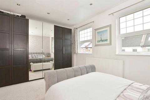 41 Lower Road, Kenley, CR8 5NH