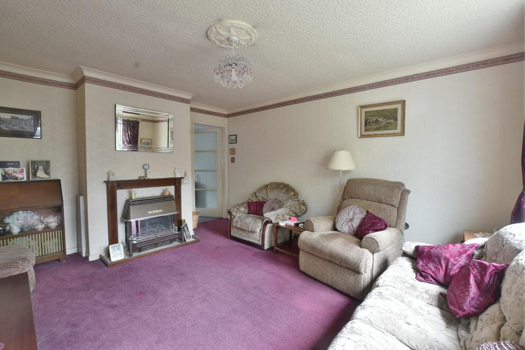 Wash Lane, Leigh, Lancashire 3 bed semidetached house £200,000