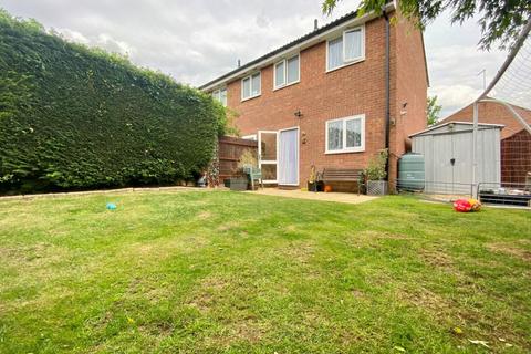 64 Dore Close, Northampton, NN3 8NJ
