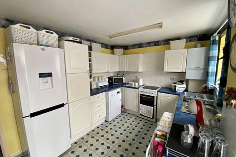 64 Dore Close, Northampton, NN3 8NJ
