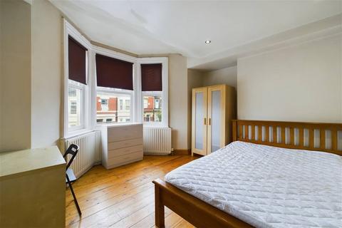 undefined, Grosvenor Gardens, Jesmond, Newcastle Upon Tyne