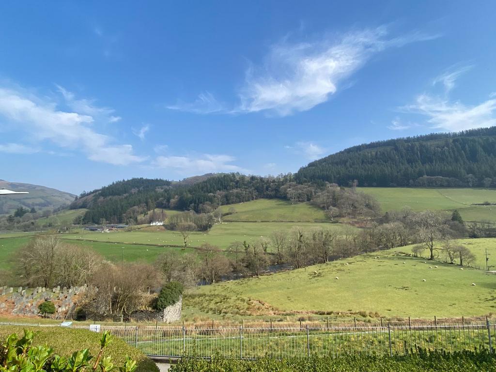 Gwelafon, Dinas Mawddwy, SY20 9LL 4 bed detached house for sale £325,000