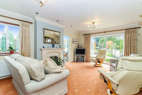 16 Copthall Corner, Chalfont St Peter, Gerrards Cross, SL9 0BZ