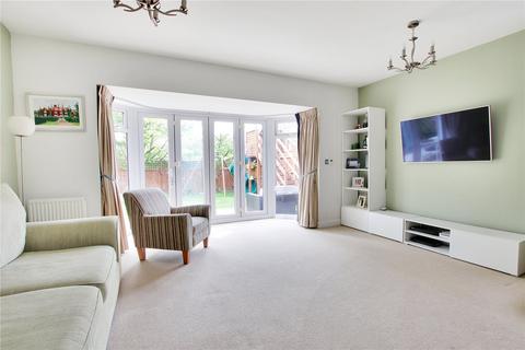 8 Ightham Close, Longfield, DA3 7AW