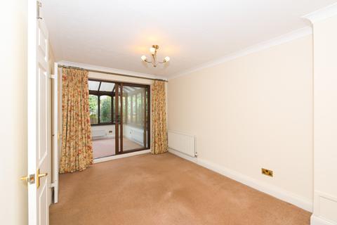 9 Osprey Close, Fetcham, Leatherhead, KT22 9XL