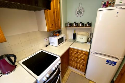 2 bedroom terraced house to rent - Stoke Road, Paignton TQ4