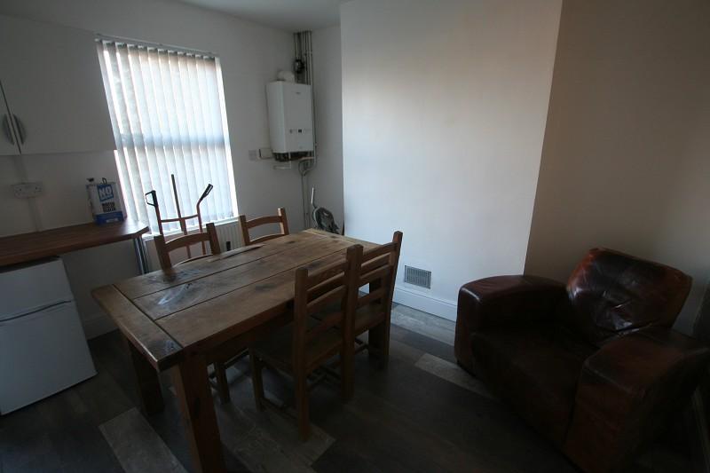 Princes Road, Ellesmere Port, Cheshire. CH65 4 bed house share £390