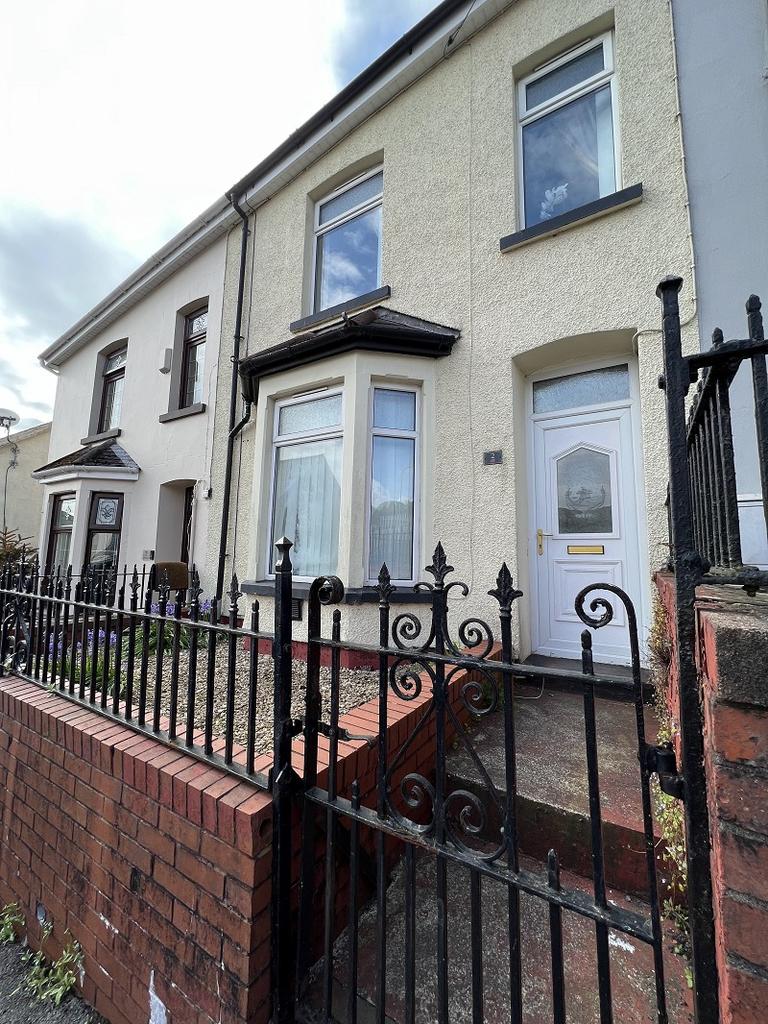 Catherine Crescent, Porth, Rhondda, Cynon, Taff. CF39 9HB 4 bed