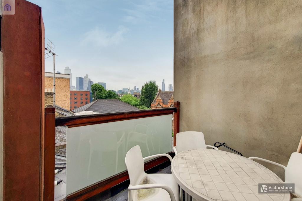Apartment in London - View 4