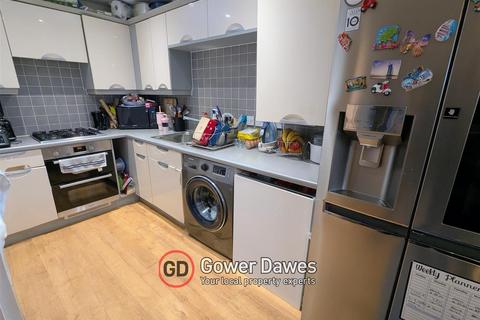2 bedroom end of terrace house for sale, Weymouth Drive, Chafford Hundred