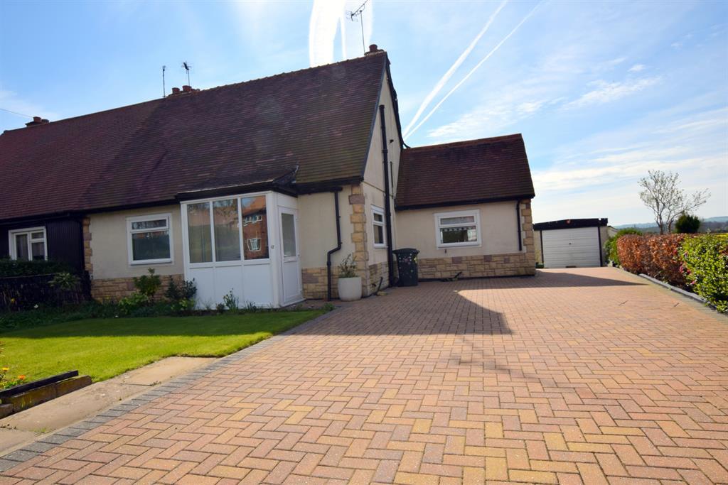 Southfield Avenue, Scagglethorpe, Malton, YO17 8DS 3 bed semidetached