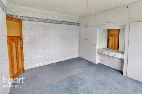 3 bedroom semi-detached house for sale - Cardinals Walk, Leicester