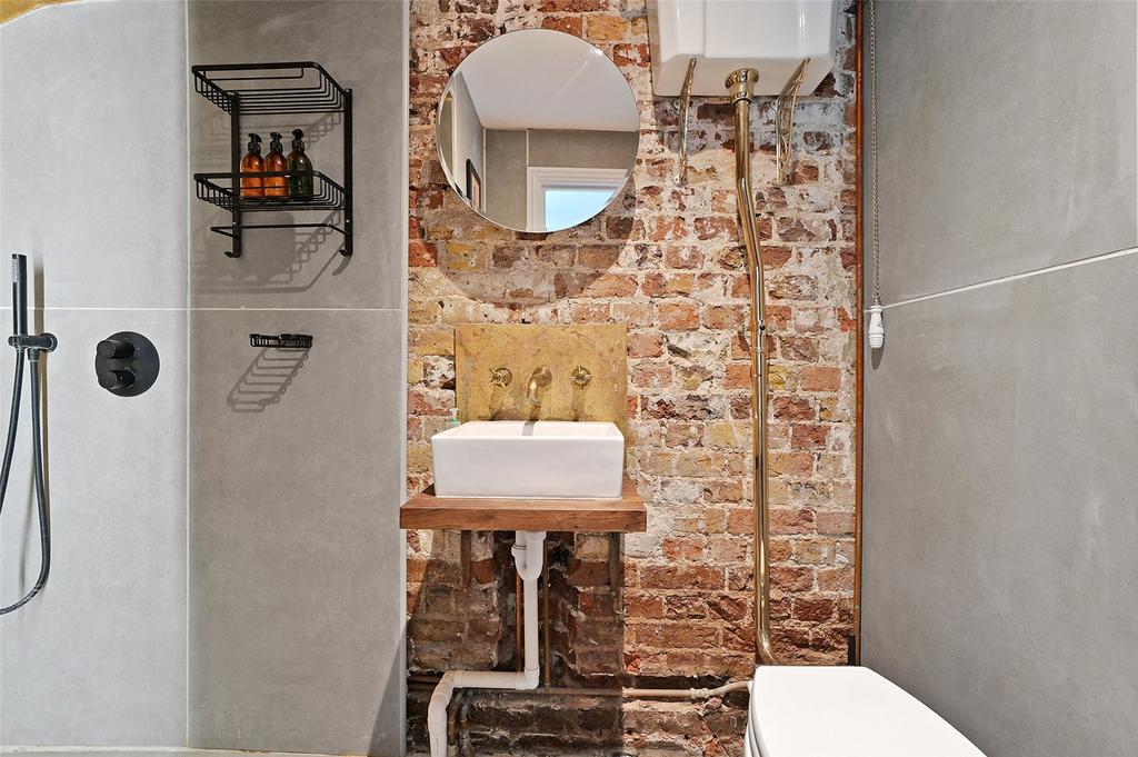En Suite Shower