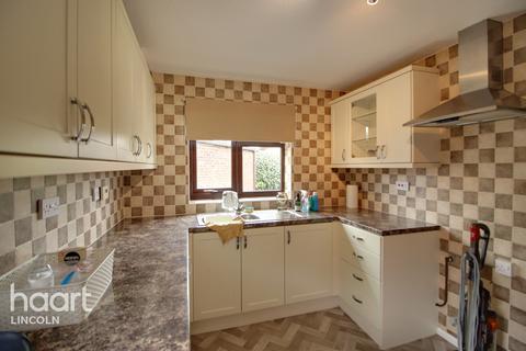 2 bedroom detached bungalow for sale - Wolsey Way, Lincoln