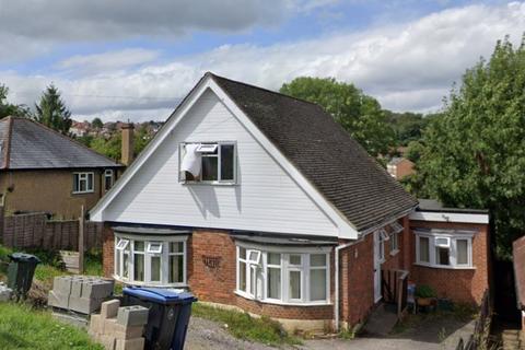8 bedroom detached house to rent - Carrington Road, Hp12