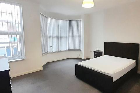 3 bedroom apartment to rent, Hinckley Road, Leicester