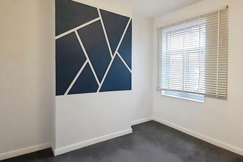 3 bedroom apartment to rent, Hinckley Road, Leicester