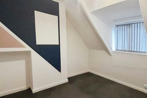 3 bedroom apartment to rent, Hinckley Road, Leicester