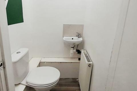 3 bedroom apartment to rent, Hinckley Road, Leicester