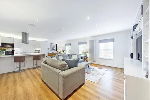 3 bedroom apartment for sale - Lower Bridge Street, Chester
