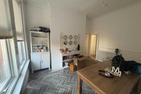 3 bedroom maisonette to rent, Portswood Avenue, Southampton