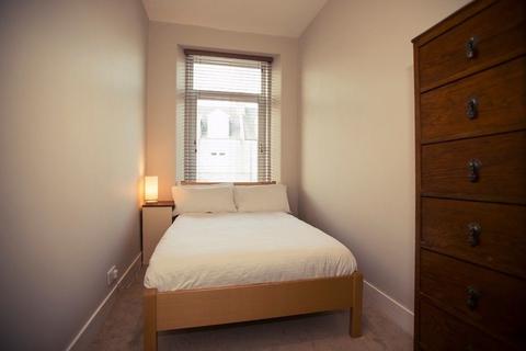 2 bedroom apartment to rent, Balmoral Terrace, Aberdeen