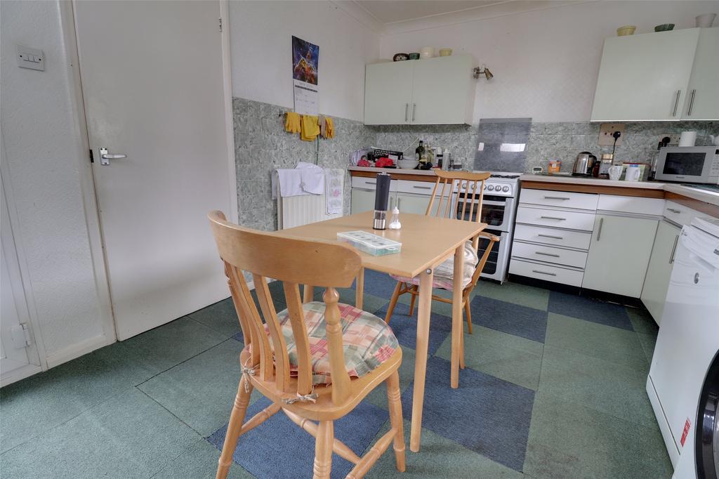 Barnfield Close, Braunton, EX33 3 bed bungalow £425,000