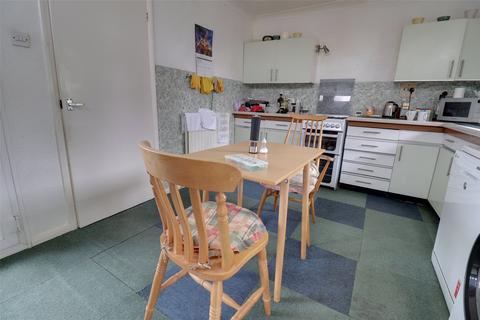 5 Barnfield Close, Braunton, EX33 2HL